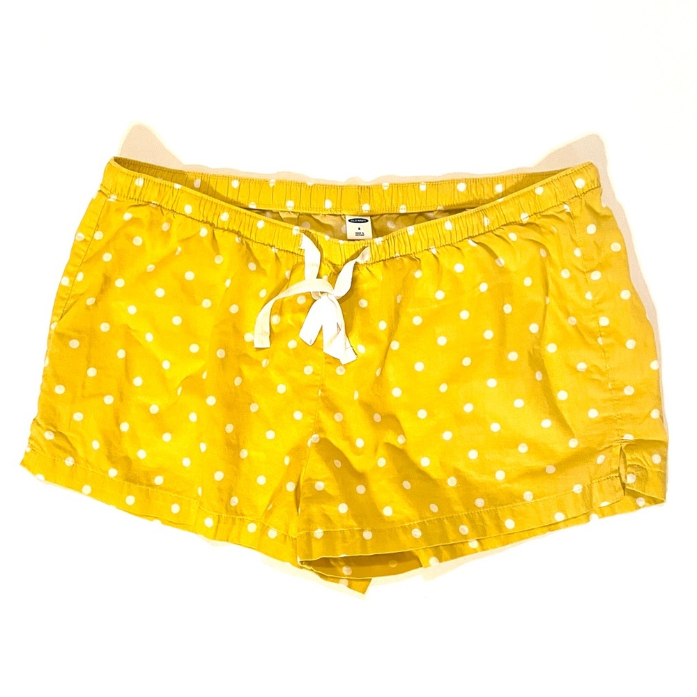 Old Navy yellow polka dot sleep lounge shorts